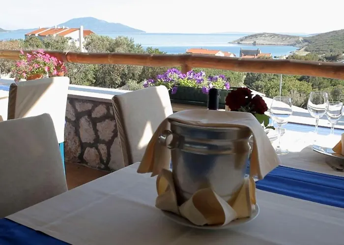 Otel Zlatni Lav 4*
