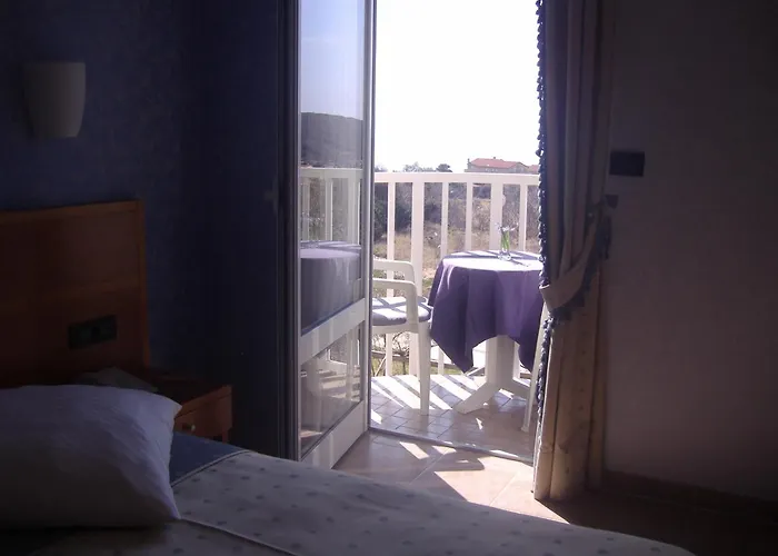 Otel Zlatni Lav Martinšćica