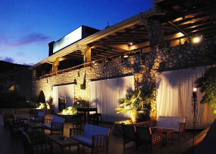 Otel Zlatni Lav Martinšćica