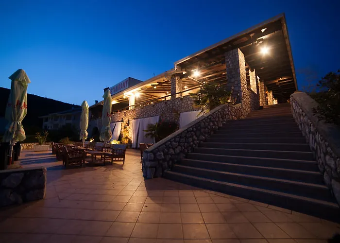 Otel Zlatni Lav Martinšćica