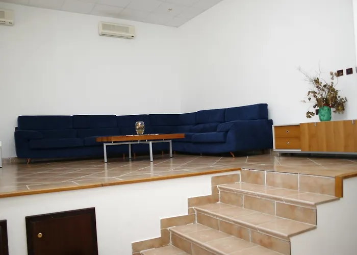 Otel Zlatni Lav 4*