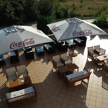 Zlatni Lav Hotel 4*