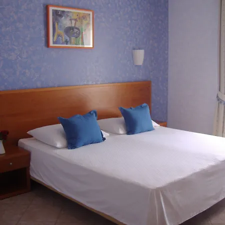 Hotel Zlatni Lav
