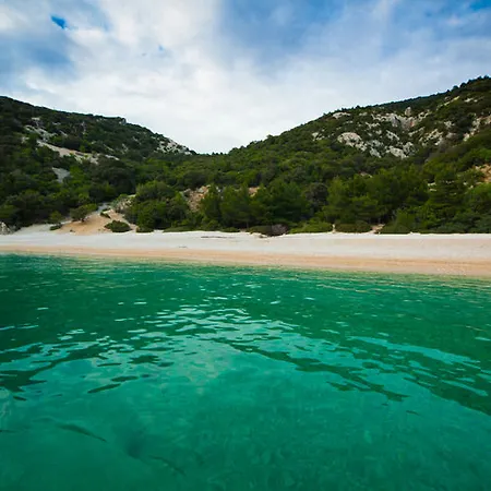 Zlatni Lav Martinscica (Cres)