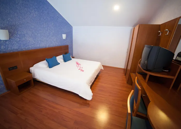 Hotel Zlatni Lav