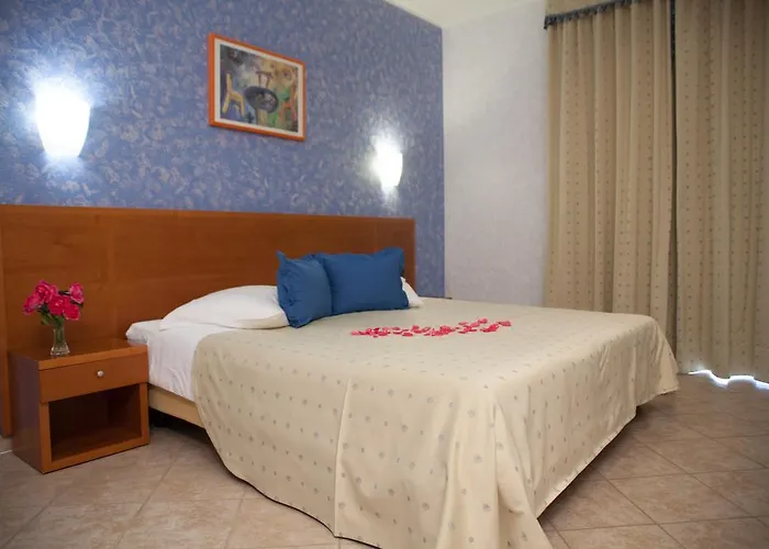 Hotel Zlatni Lav 4*