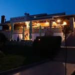 Hotel Zlatni Lav 4*