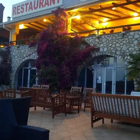 Zlatni Lav Martinscica (Cres)
