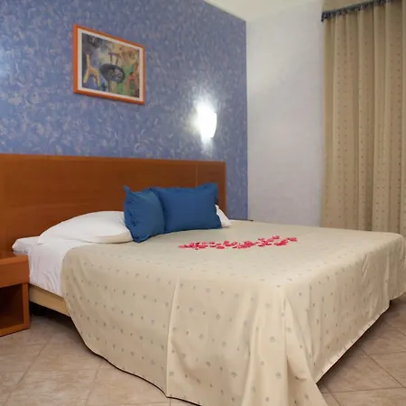 Szálloda Zlatni Lav 4*