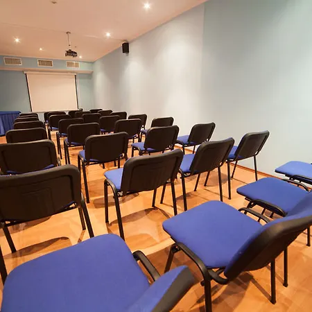 Zlatni Lav 4* Martinšćica