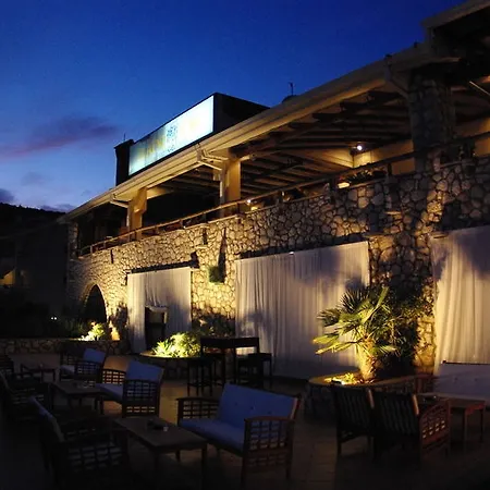 Hotel Zlatni Lav 4*