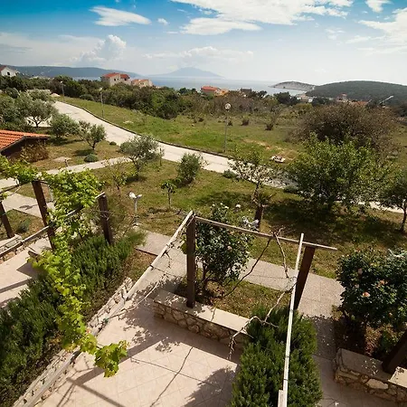 Hotel Zlatni Lav Martinscica (Cres)