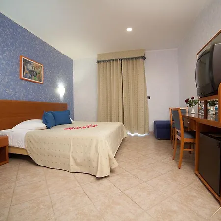 Hotel Zlatni Lav Martinscica (Cres)