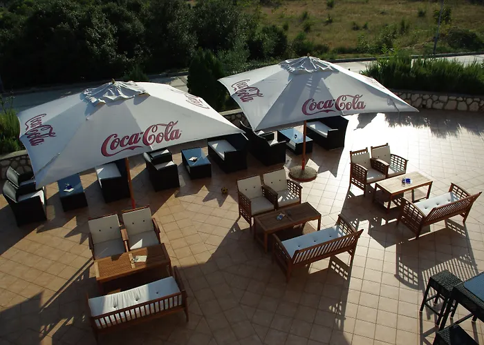 Zlatni Lav Hotel 4*
